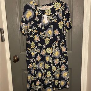 NWT LOFT Navy Floral T-Shirt Dress with some Flare - small